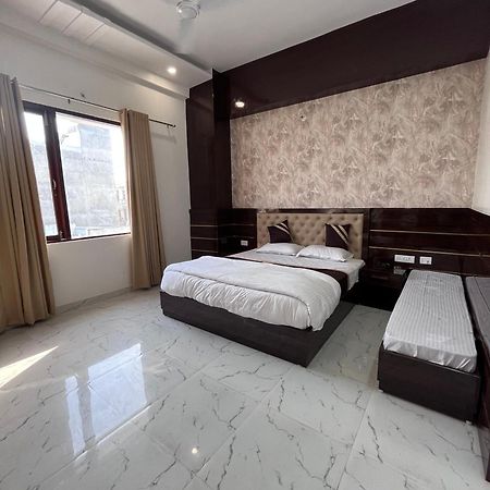 Hotel Mangalam Grand Lakhnaú Exteriér fotografie